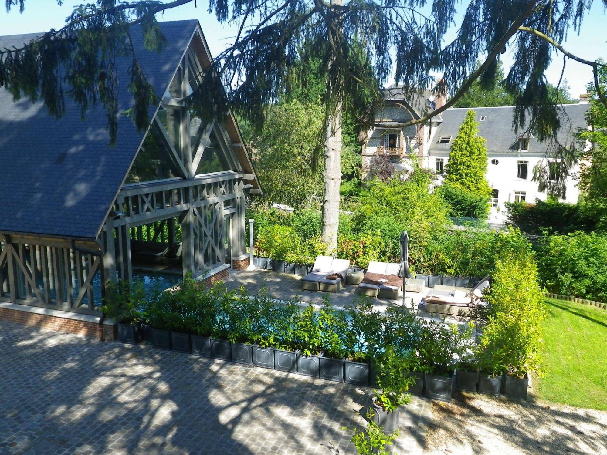 Hotel La Licorne & Spa Lyons-la-Foret Luaran gambar