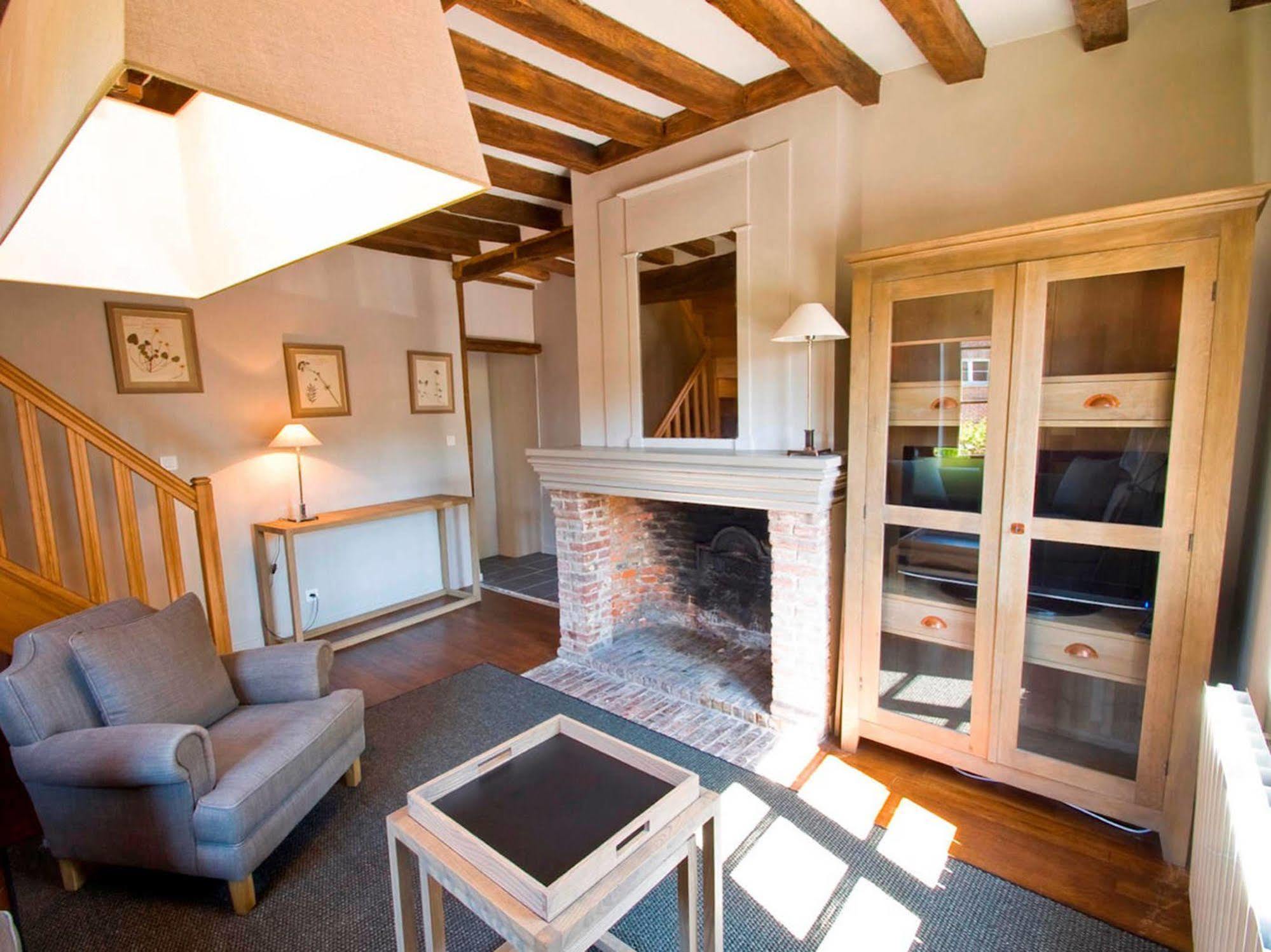 Hotel La Licorne & Spa Lyons-la-Foret Luaran gambar